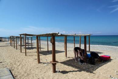 Bild: Schatten-Haeuser-Strand